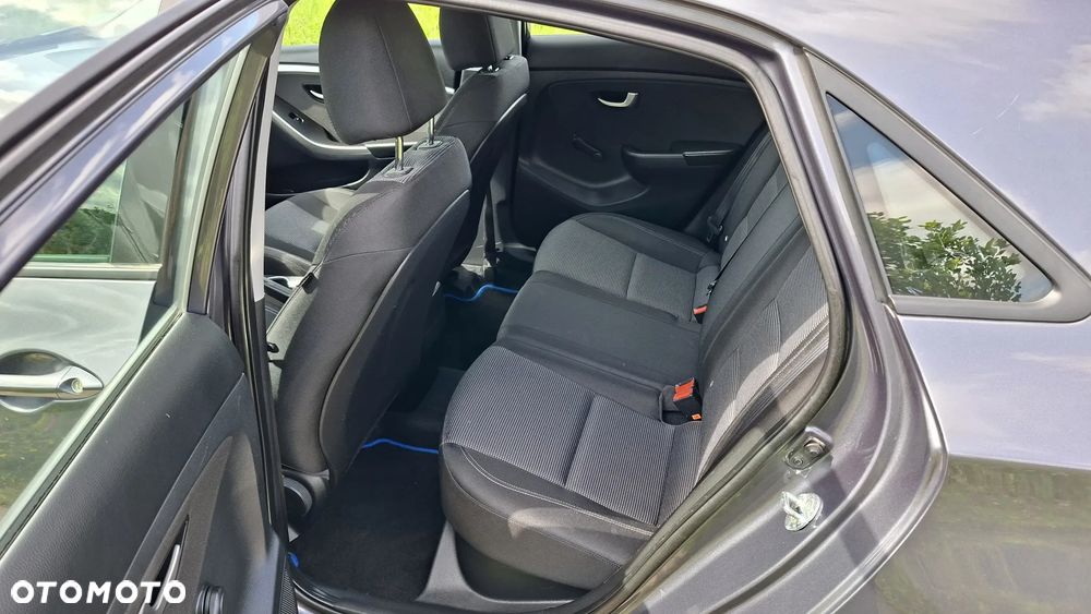 Hyundai i30 1.4 Trend - 23