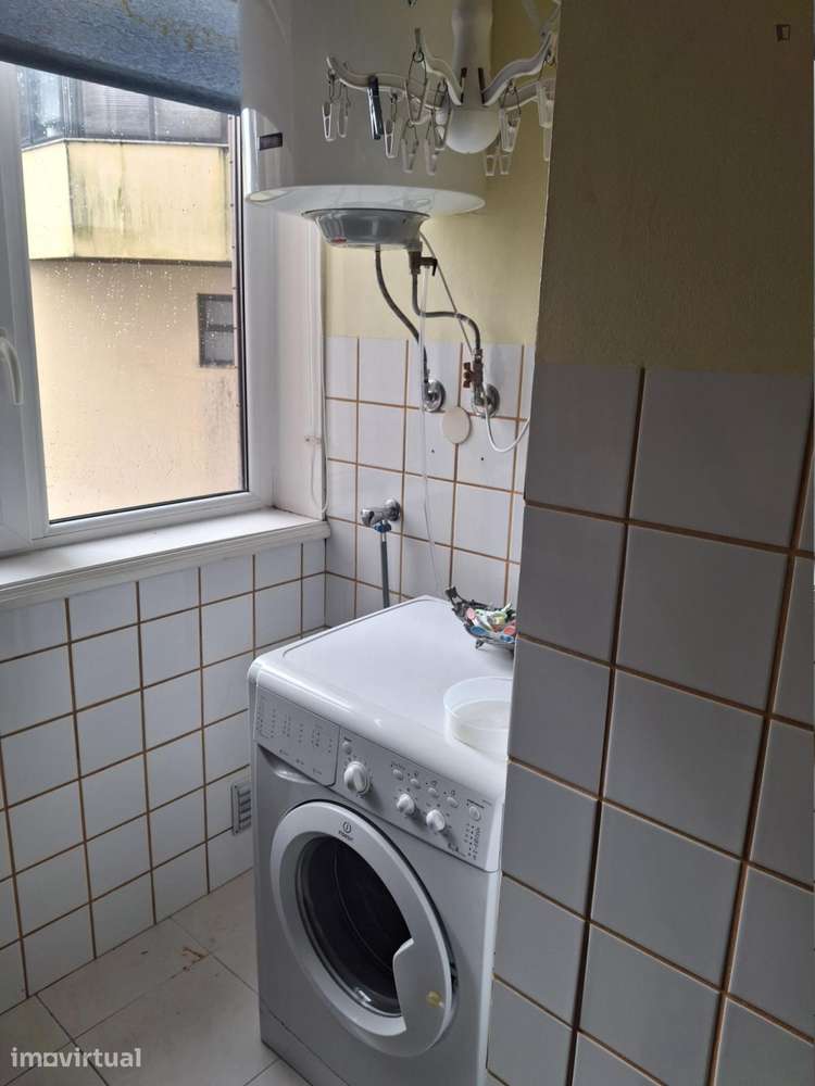 Apartamento com 2 quartos - localizado em Santa Marinha Porto - Grande imagem: 5/16