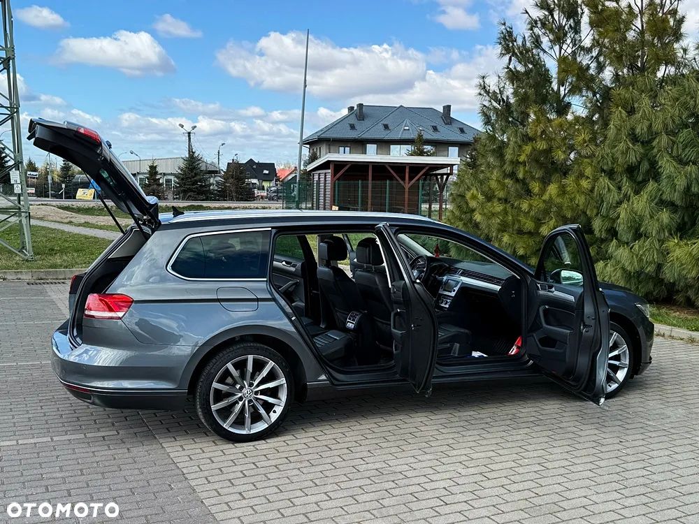 Volkswagen Passat Variant 2.0 TDI (BlueMotion Technology) Highline - 20