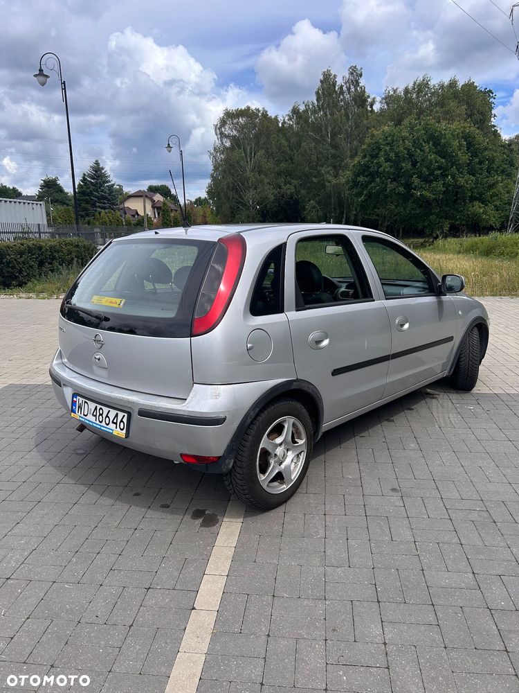 Opel Corsa 1.2 16V Cosmo - 7