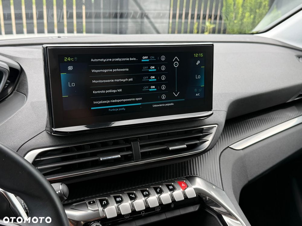 Peugeot 3008 225 e-EAT8 Allure - 26