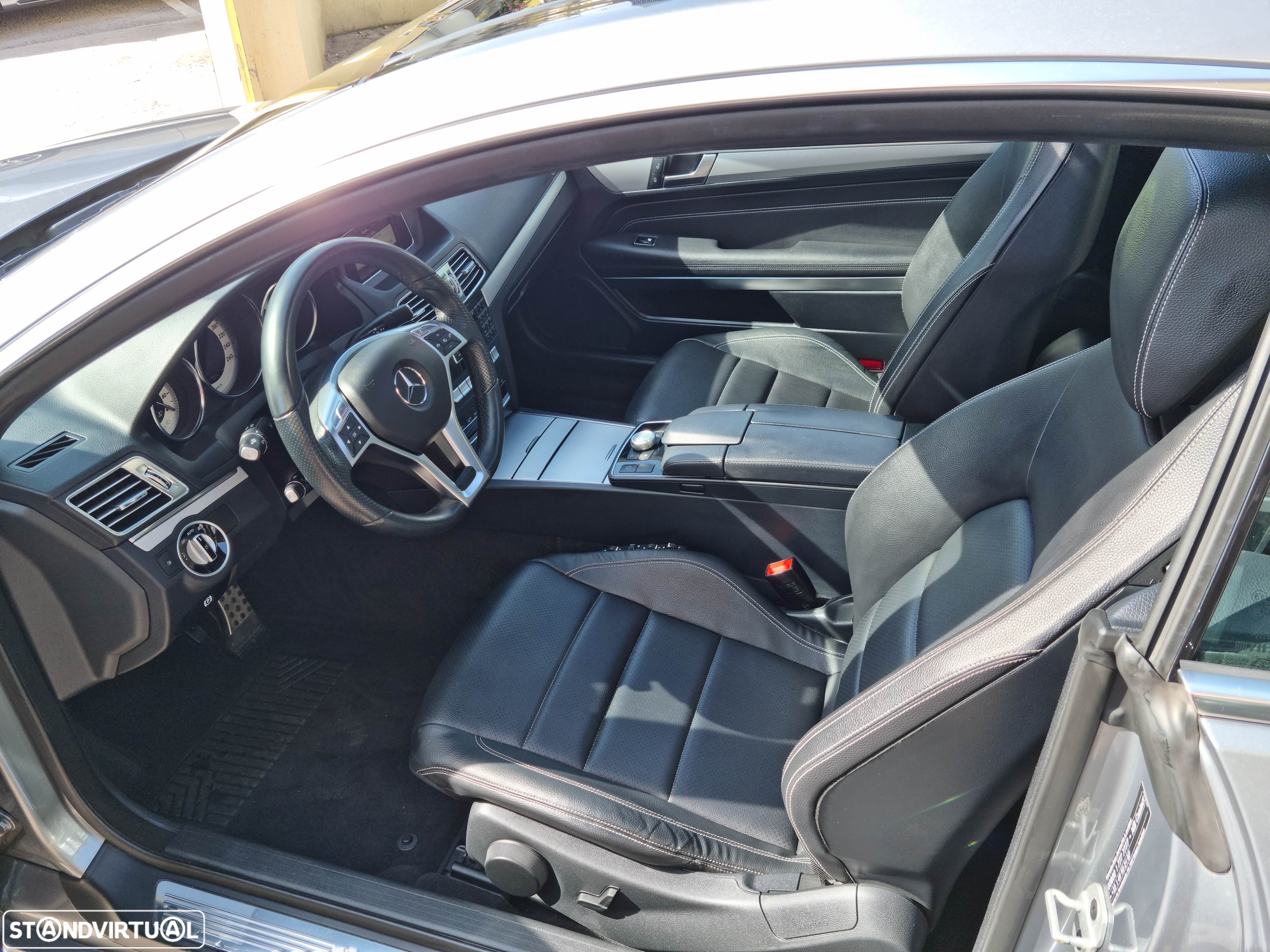 Mercedes-Benz E 220 CDI DPF Coupe BlueEFFICIENCY 7G-TRONIC Avantgarde - 17