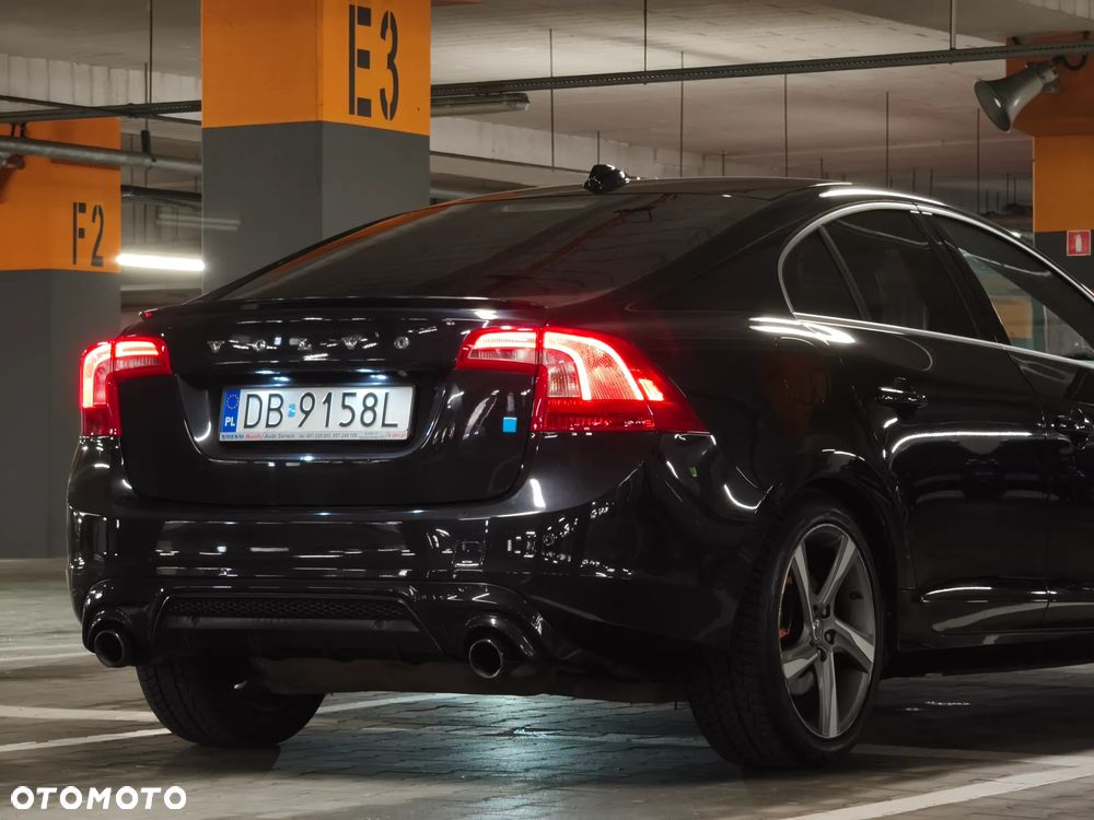 Volvo S60 T6 AWD Geartronic RDesign - 28