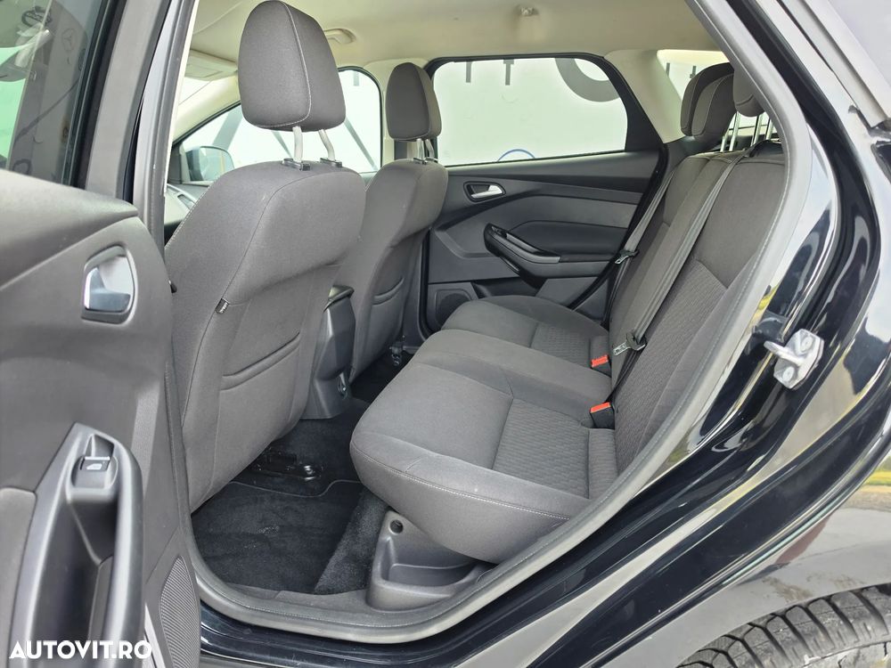 Ford Focus 2.0 TDCI DPF Powershift Titanium - 7