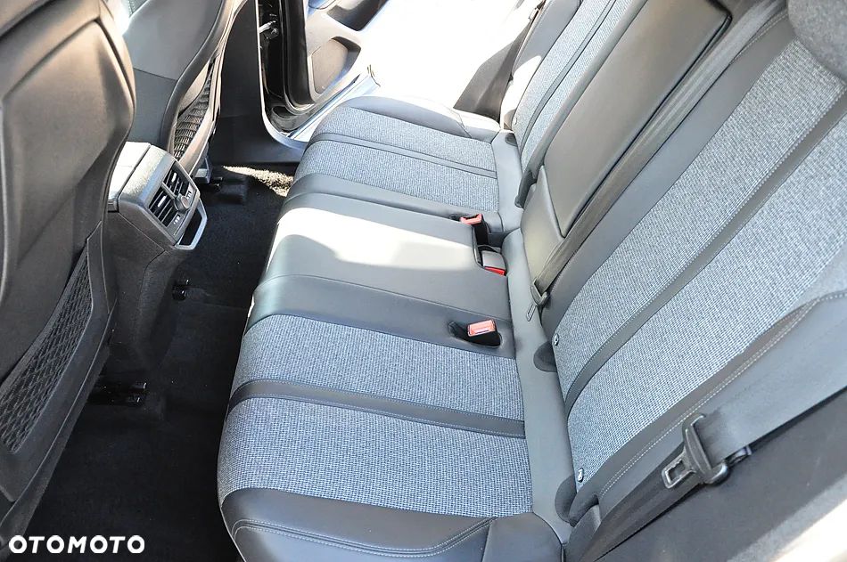 Peugeot 3008 BlueHDi 130 Stop & Start Allure Business-Paket - 28