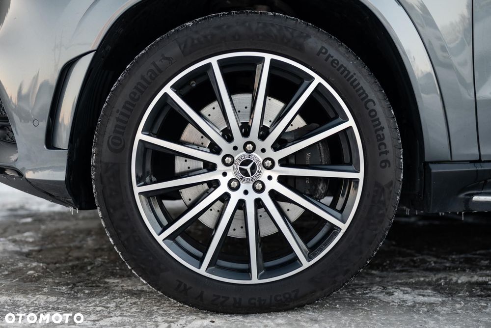 Mercedes-Benz GLS - 39