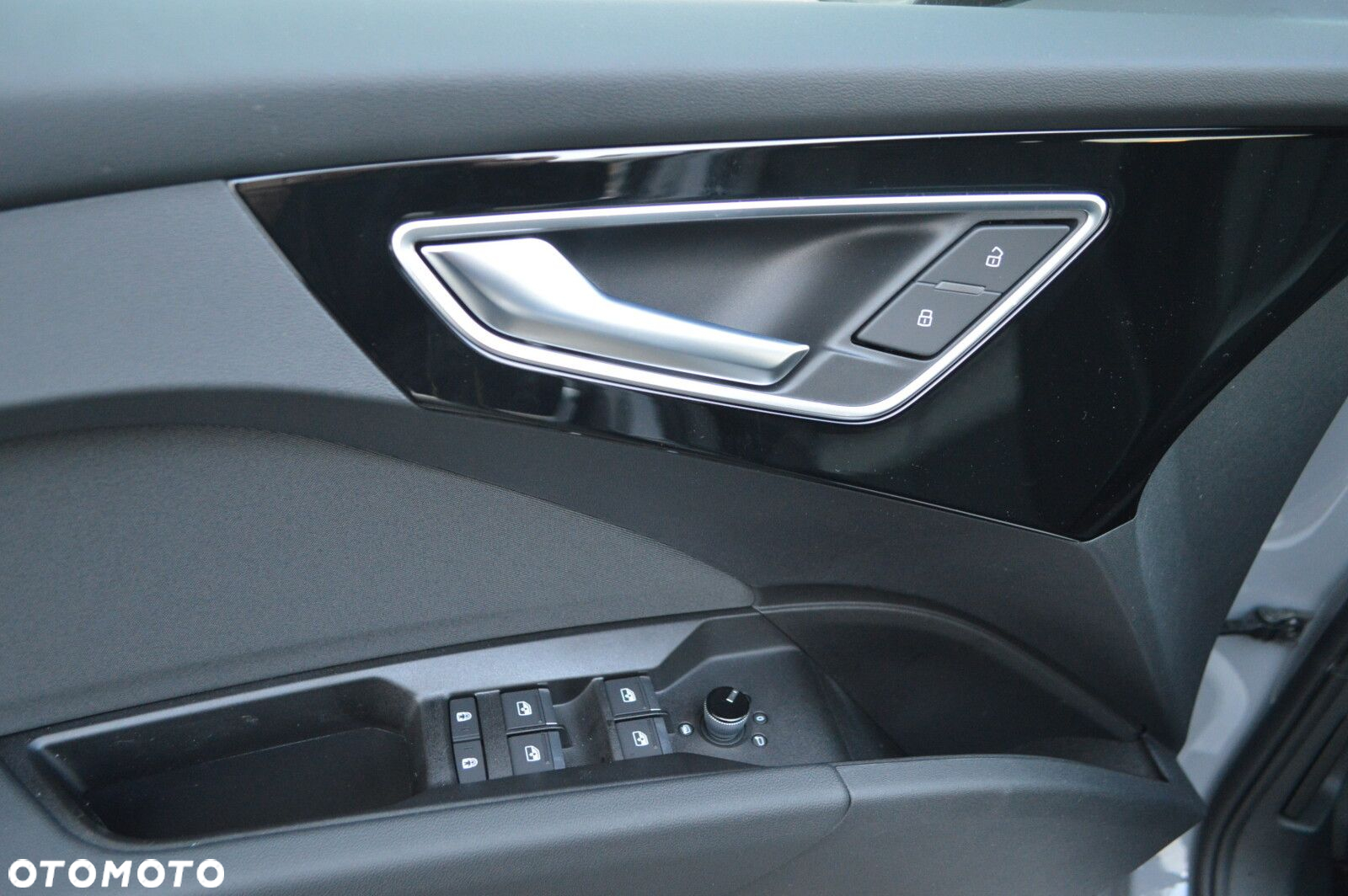 Audi Q4 - 12