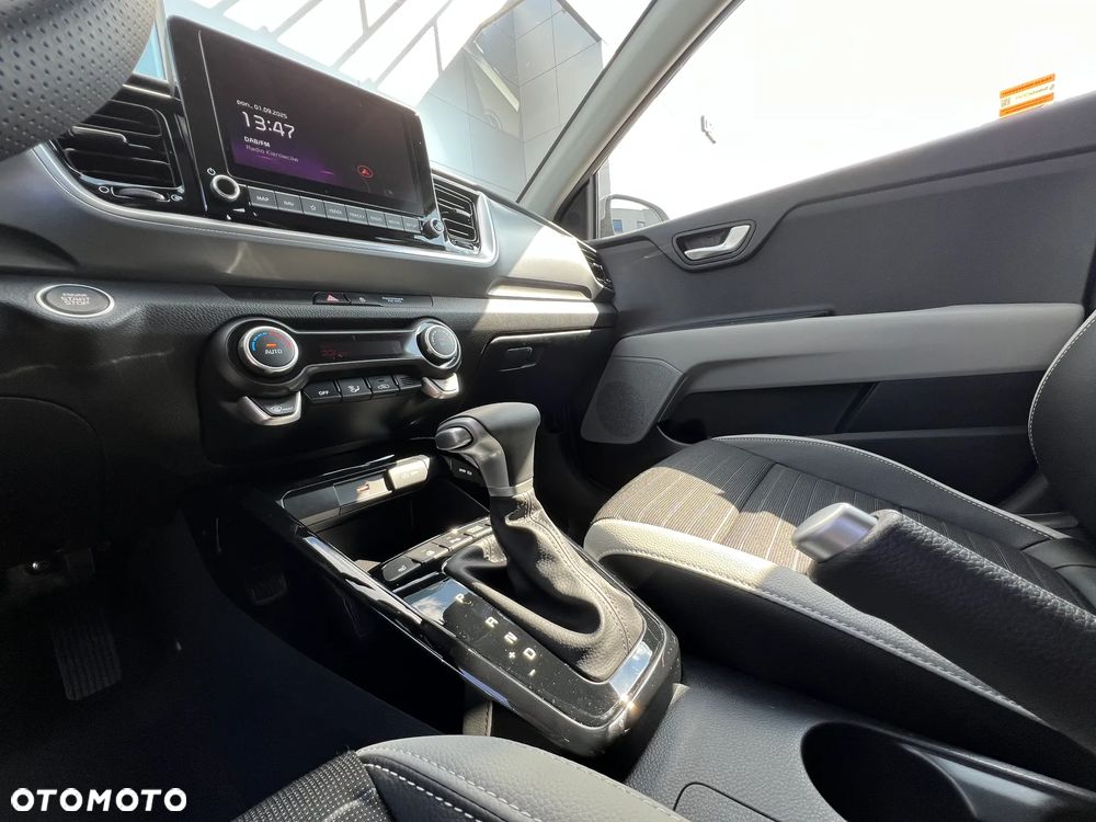 Kia Stonic 1.0 T-GDI L Business Line DCT - 24