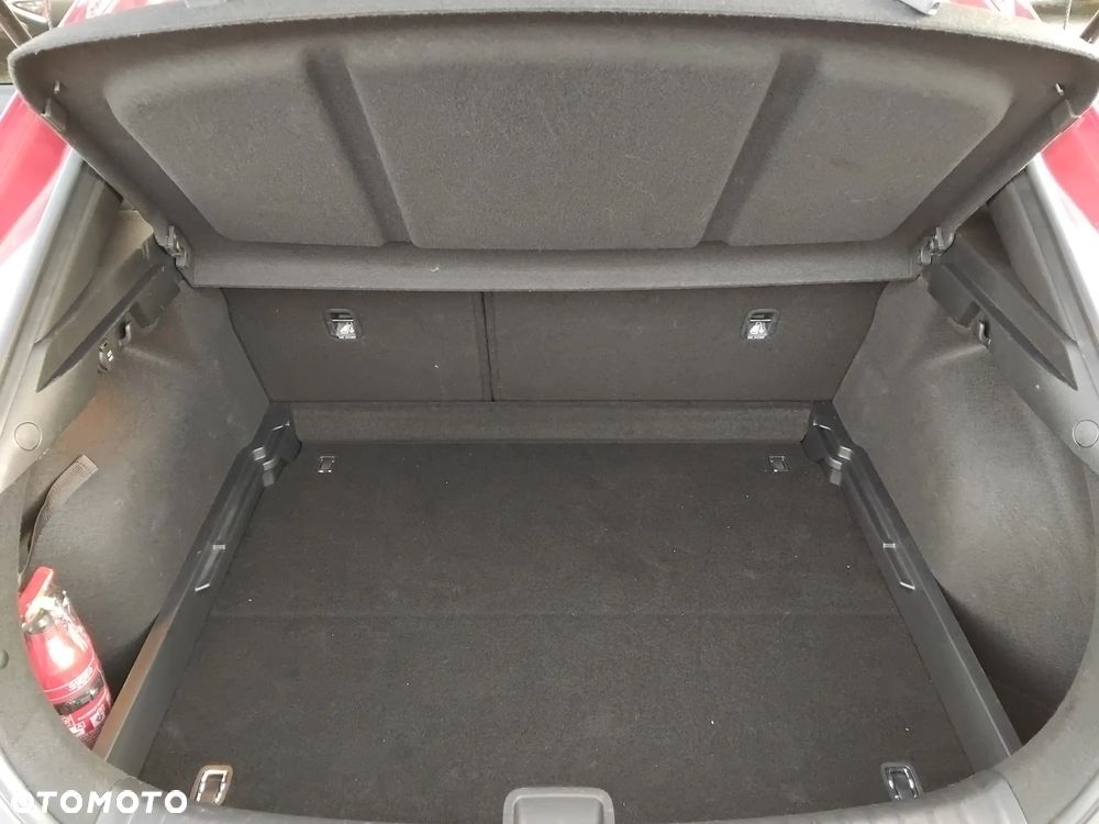 Kia XCeed 1.5 T-GDI M - 24