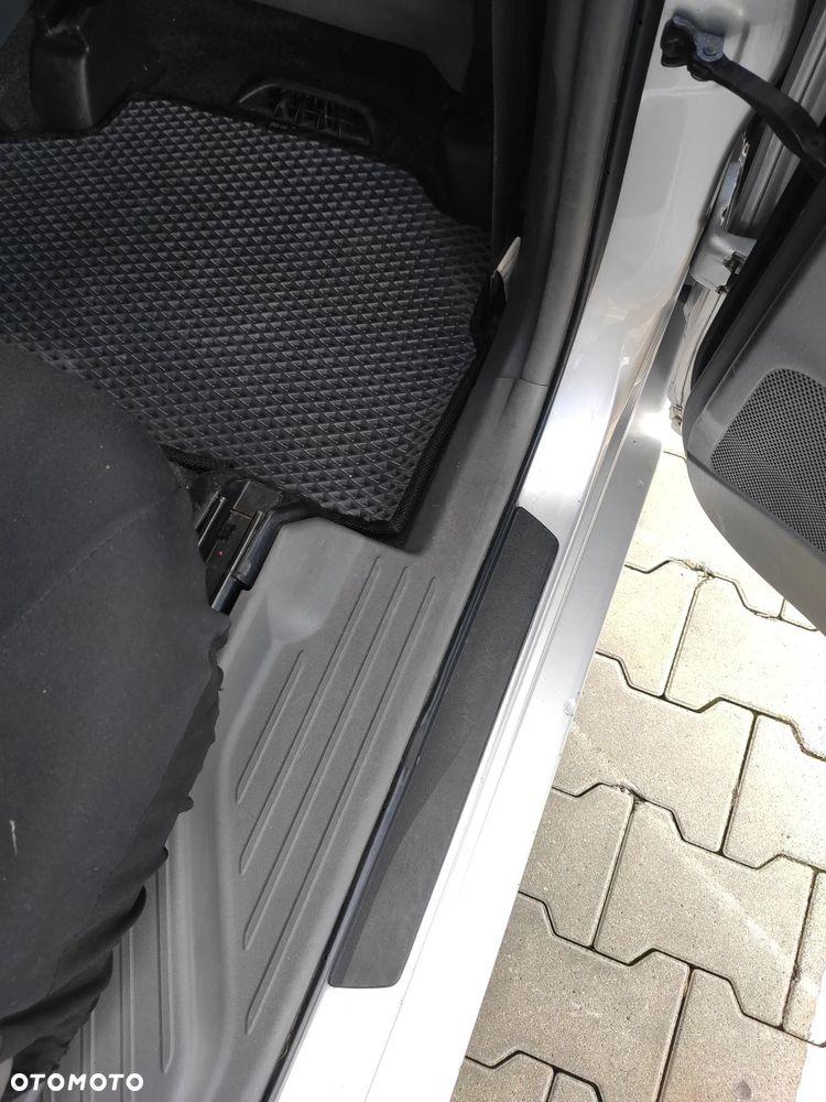Toyota Prius+ 1.8 HSD Prestige - 14