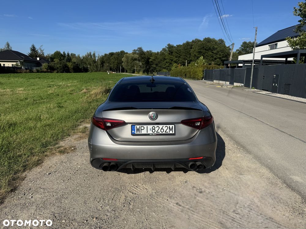 Alfa Romeo Giulia - 4