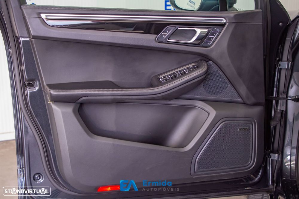 Porsche Macan S All Weather - 38