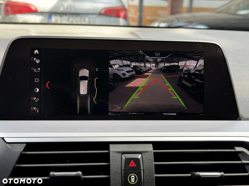 BMW X3 xDrive20i Advantage - 19