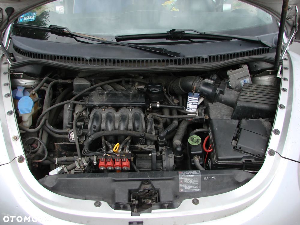 Volkswagen New Beetle - 17