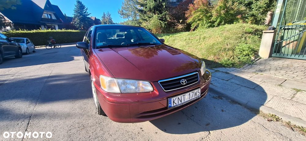 Toyota Camry - 19