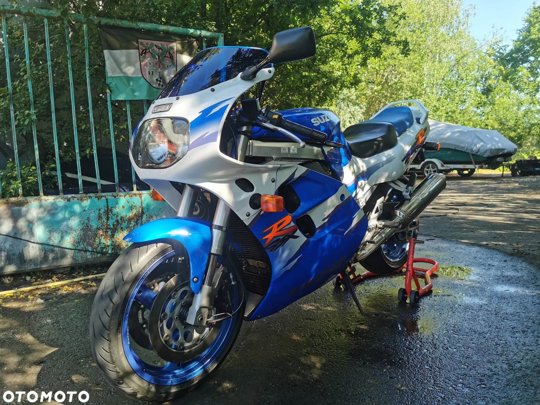 Suzuki GSX-R - 11