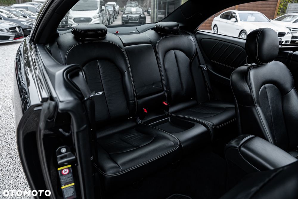 Mercedes-Benz CLK - 26