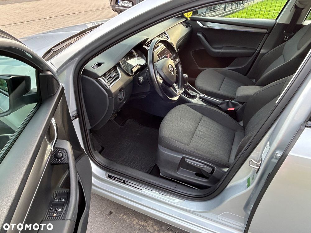 Skoda Octavia 2.0 TDI (Green tec) DSG Ambition - 17