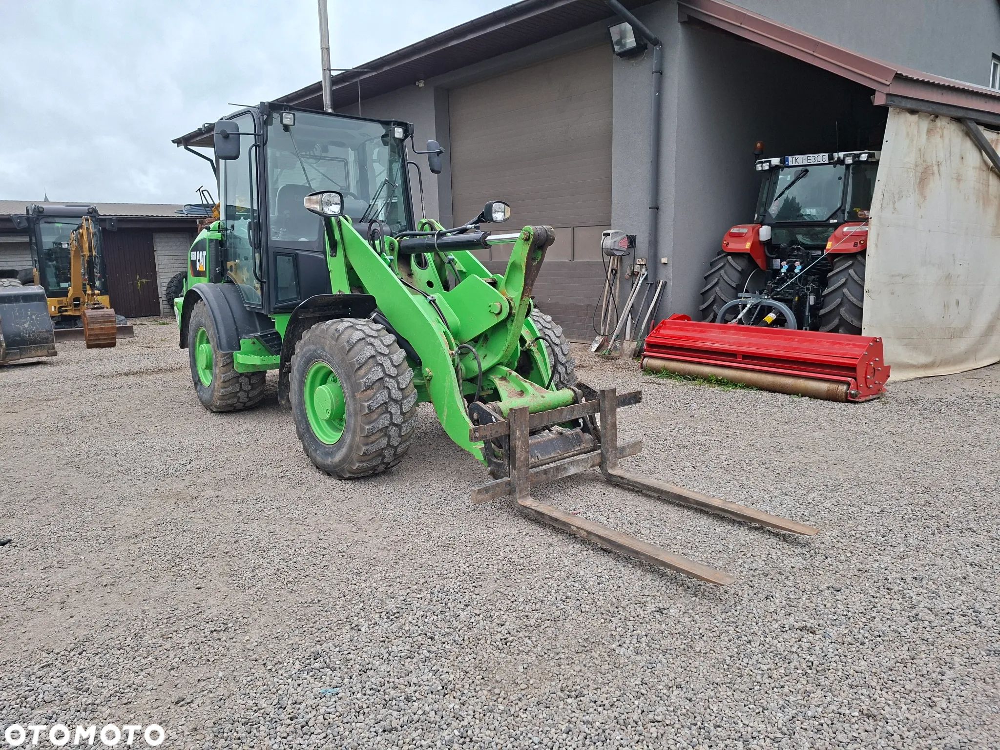 Caterpillar CAT 906 M - 1