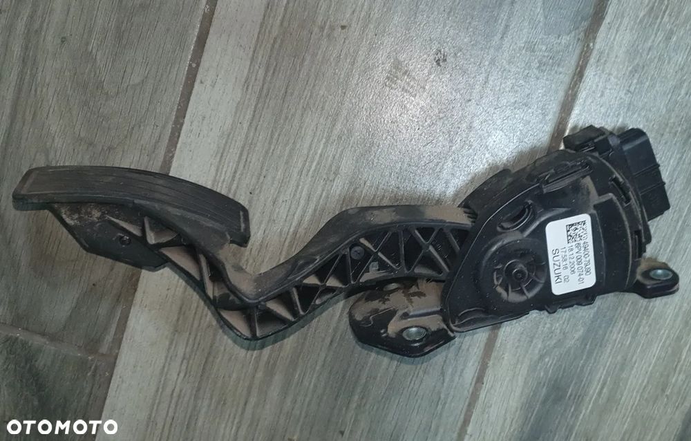 pedał gazu potencjometr suzuki SX4