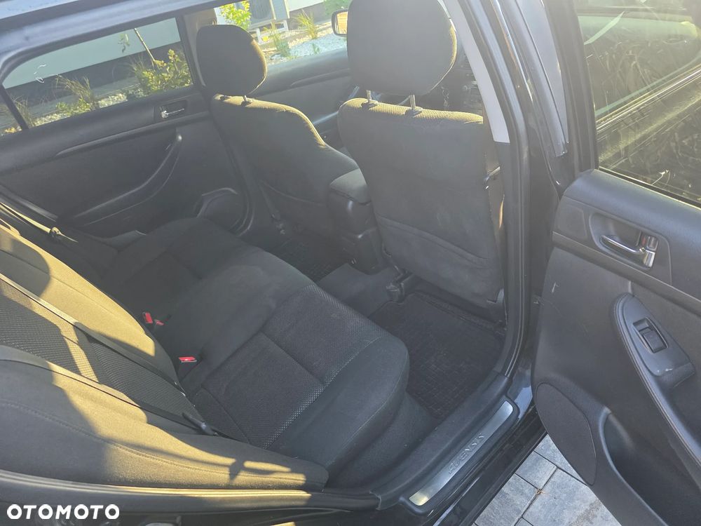 Toyota Avensis 1.8 VVT-i Combi - 7