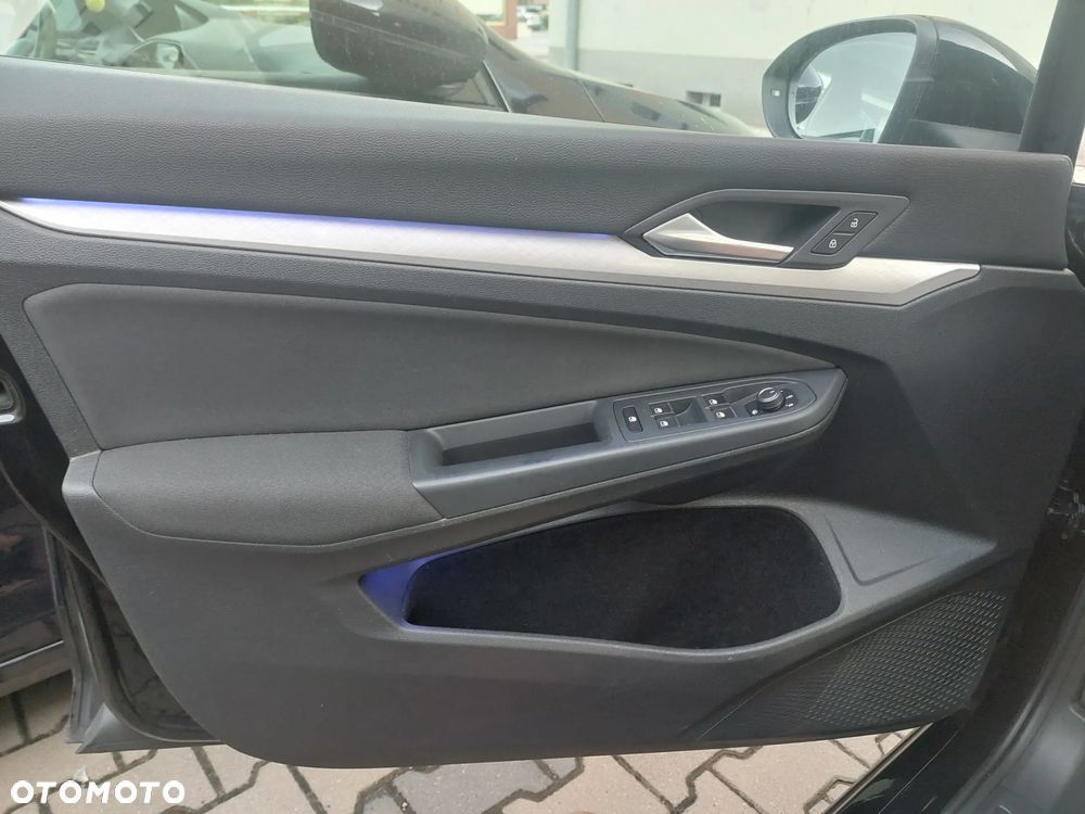 Volkswagen Golf 2.0 TDI SCR DSG Comfortline - 10