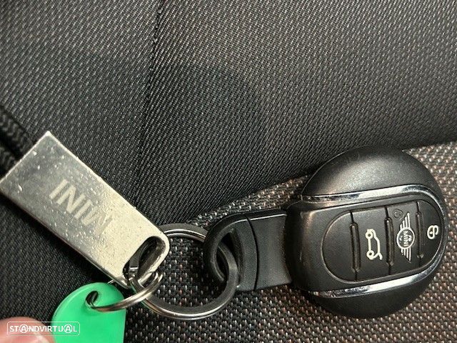 MINI Countryman One D Sport Edition - 14