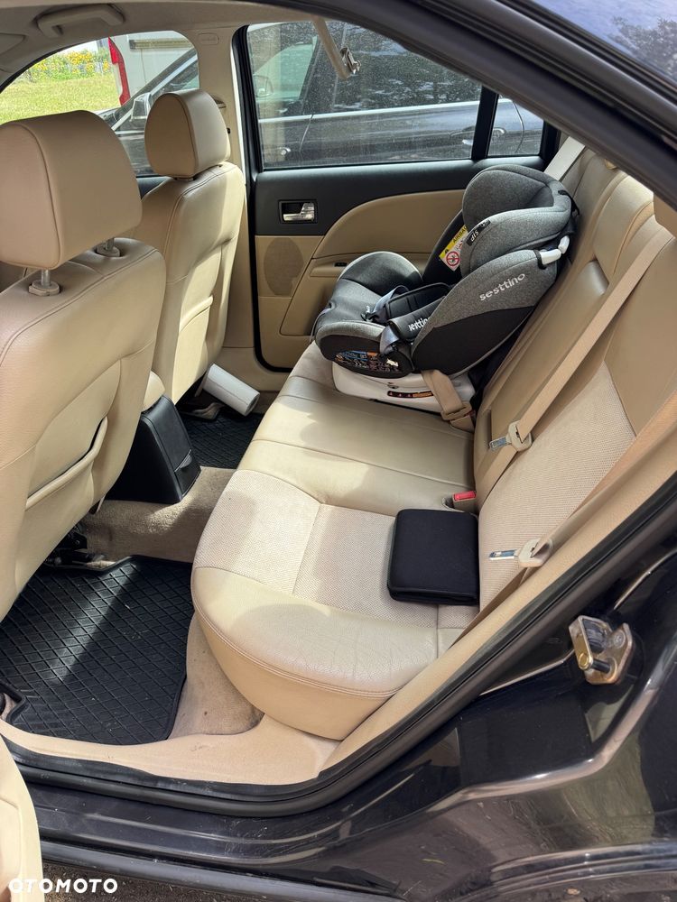 Ford Mondeo 1.8 Titanium - 5
