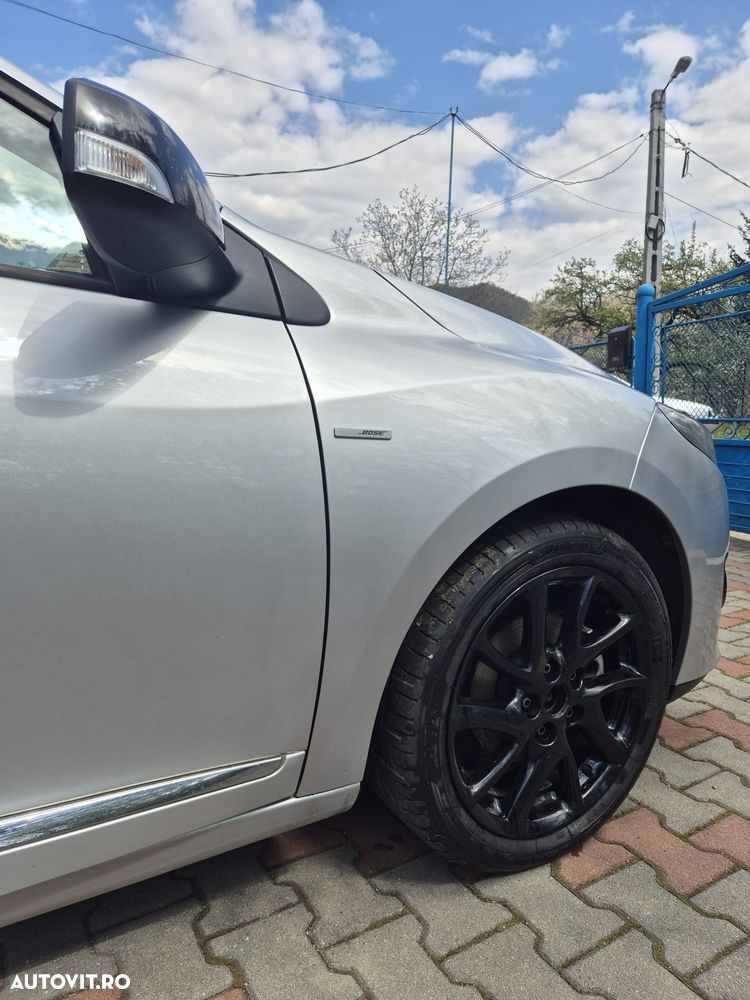 Renault Megane ENERGY dCi 110 Start & Stop Bose Edition - 3