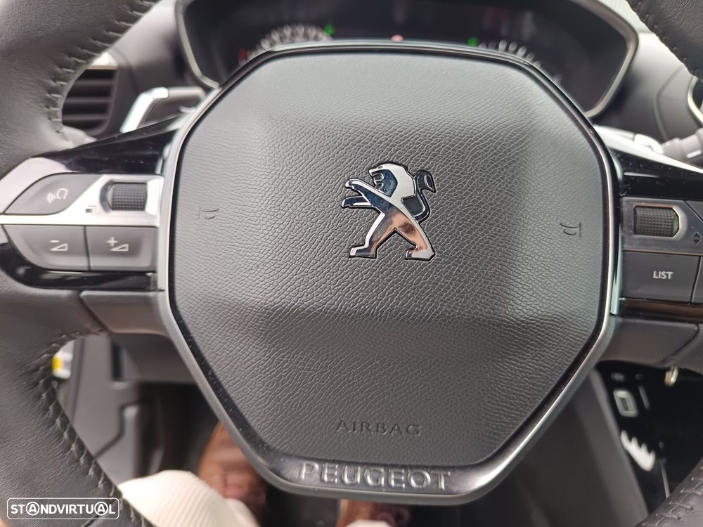 Peugeot 2008 1.5 BlueHDi Allure Pack EAT8 - 14