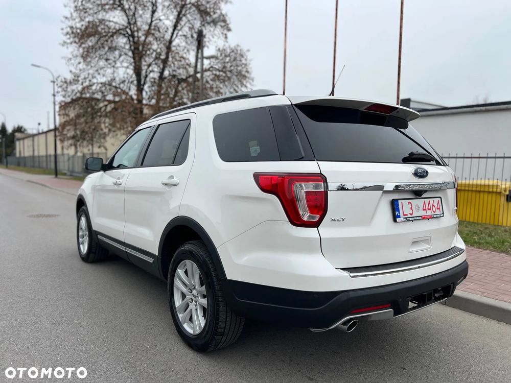 Ford Explorer EcoBoost Plug-in Hybrid ST-LINE - 9