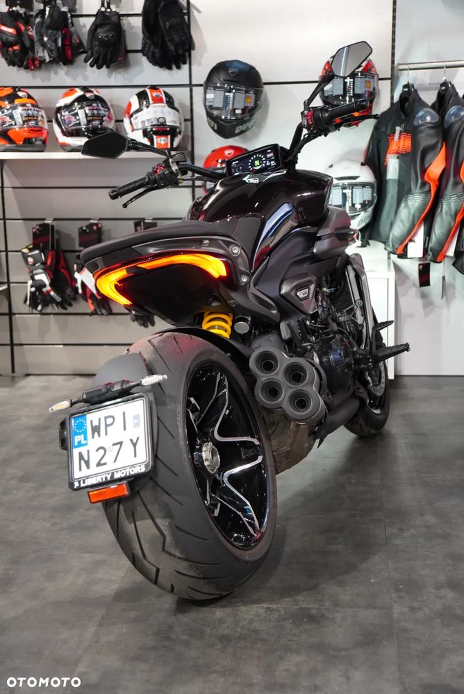 Ducati Diavel - 9