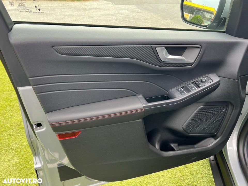 Ford Kuga - 13