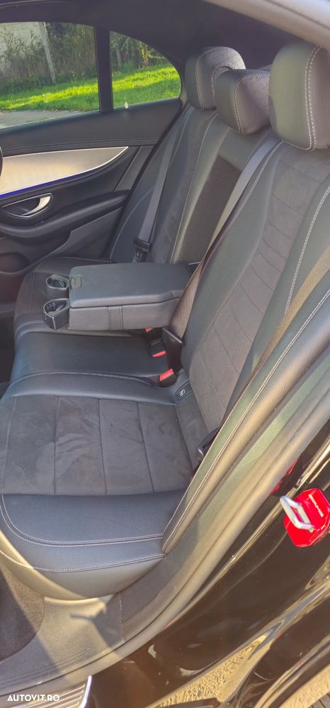 Mercedes-Benz E 220 d Aut. - 12