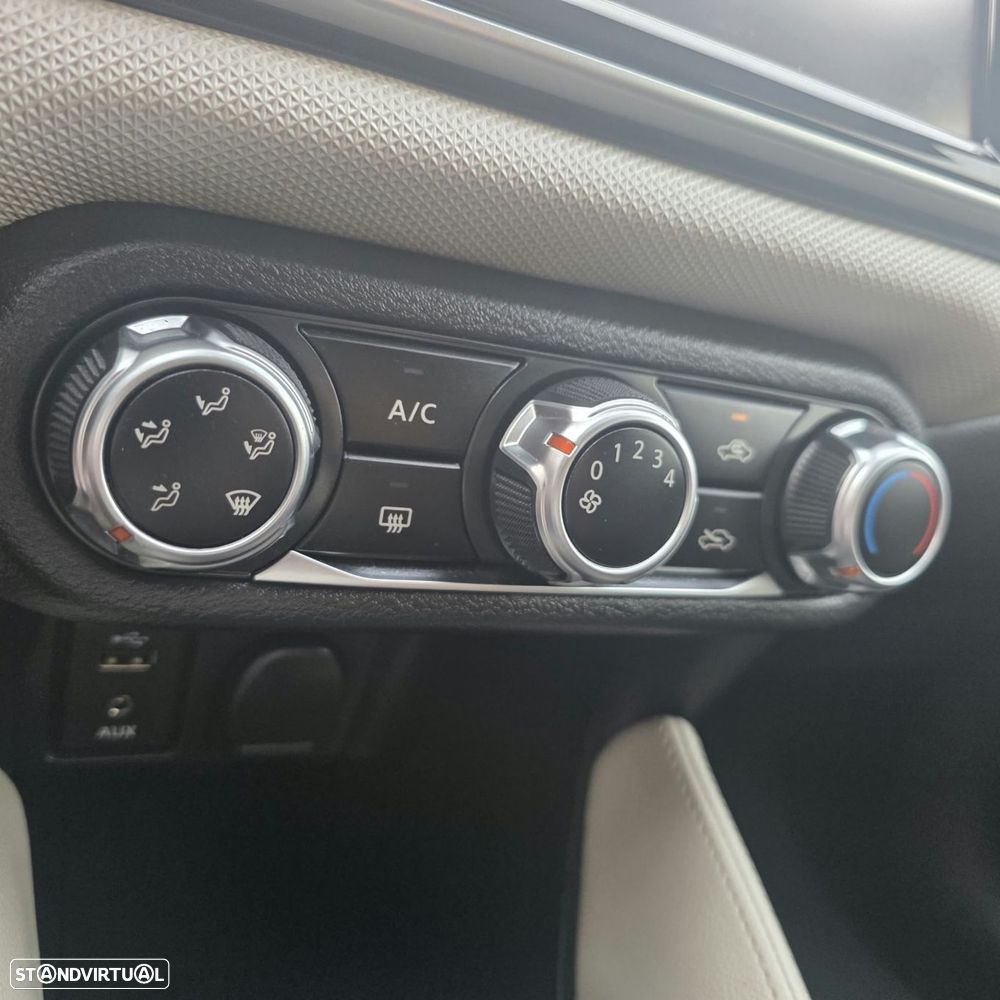 Nissan Micra 0.9 IG-T BOSE Limited Edition S/S - 26