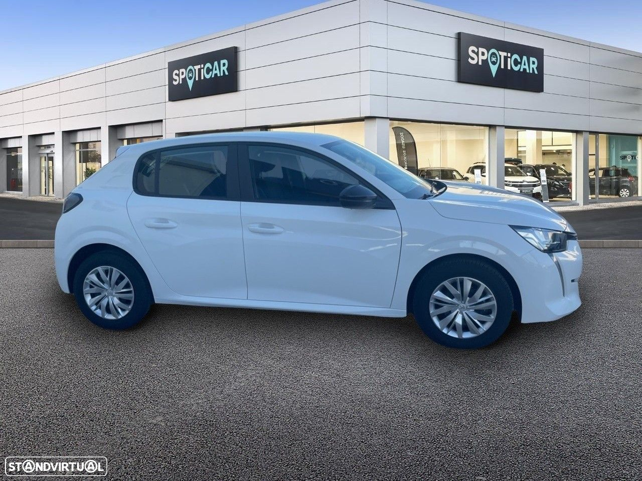 Peugeot 208 - 4