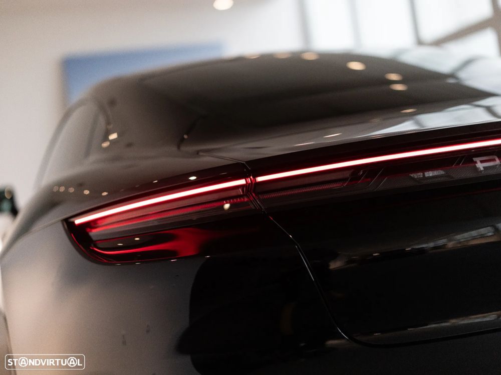 Porsche Taycan 4S Bateria Performance Plus - 23