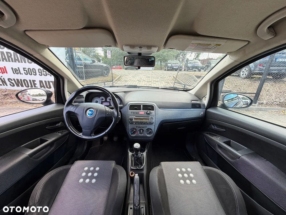 Fiat Punto 1.4 16V Dynamic - 10