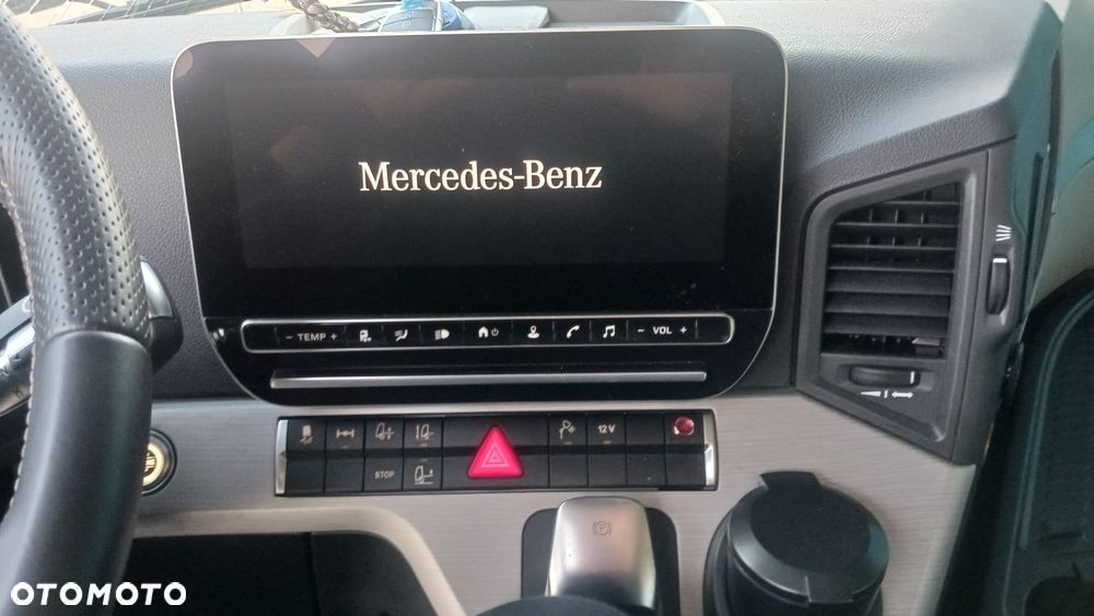 Mercedes-Benz 1851 - 15