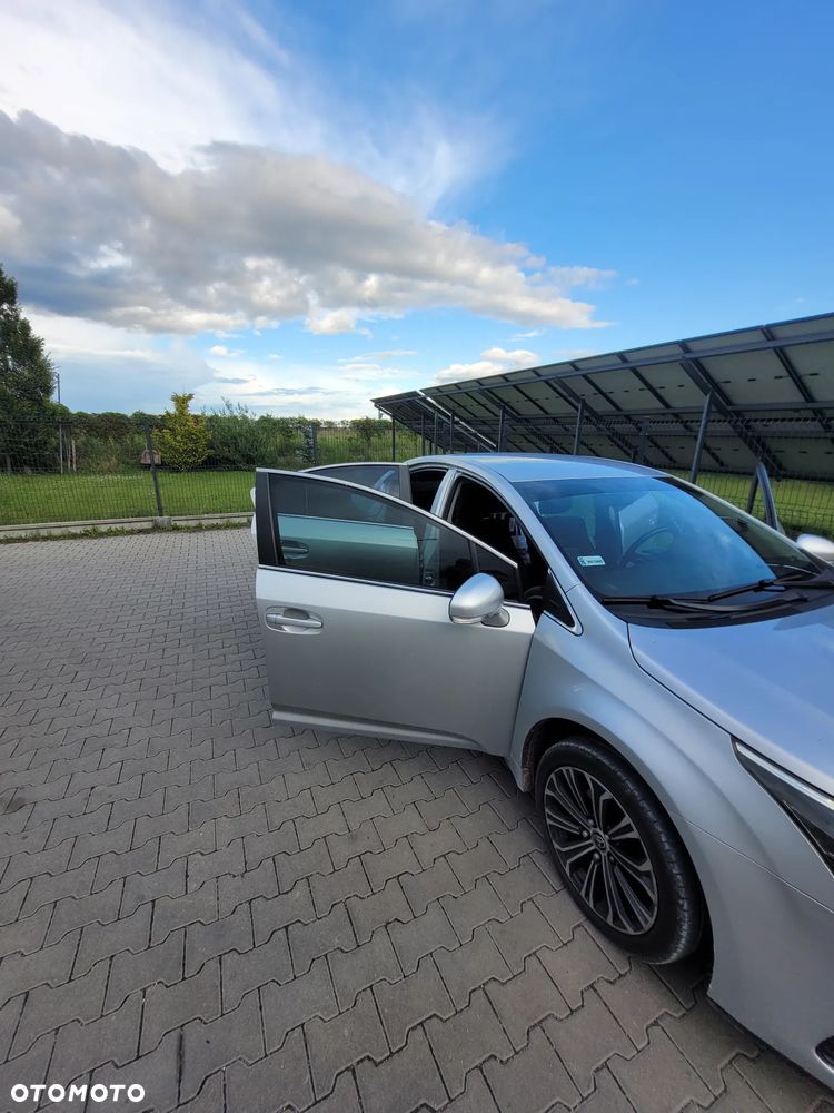 Toyota Avensis 1.8 Active MS - 20