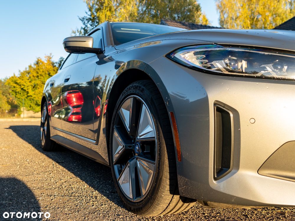 BMW i4 - 7
