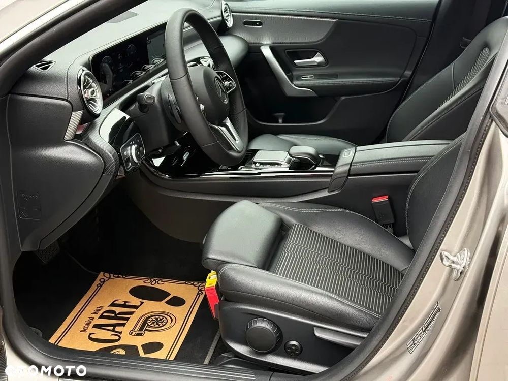Mercedes-Benz CLA 200 d Shooting Brake 8G-DCT Progressive - 5