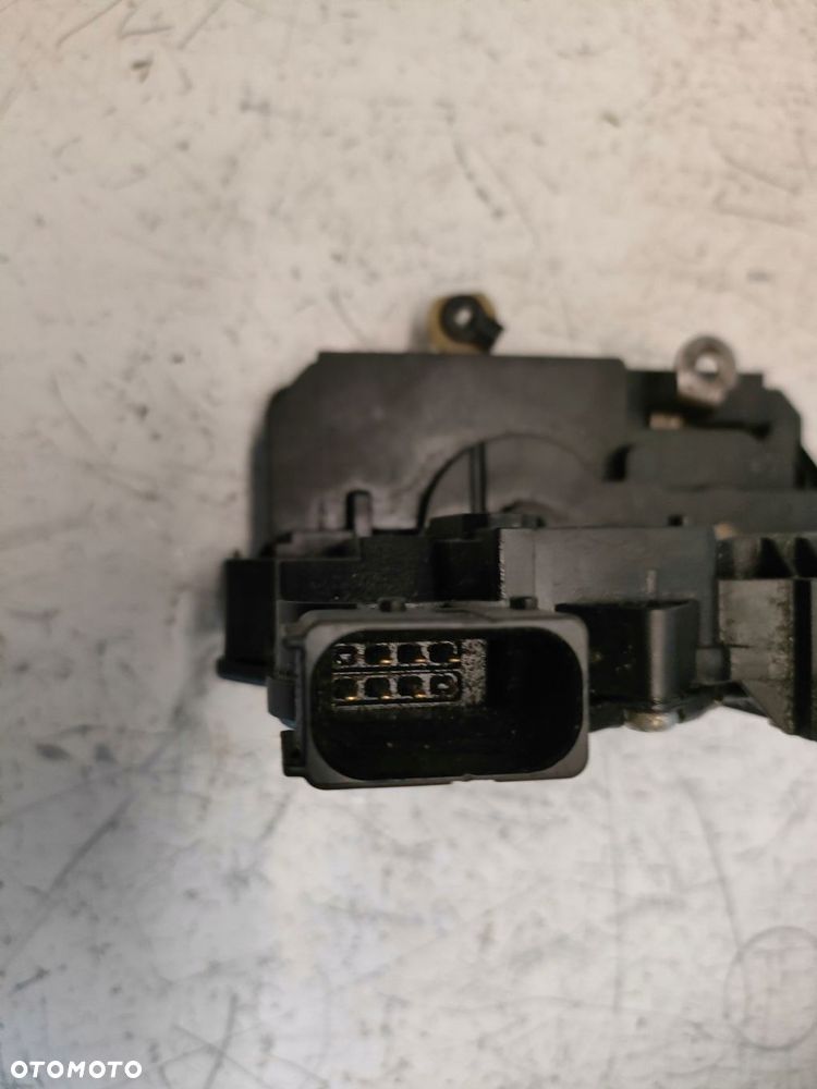 FIAT GRANDE PUNTO 05- 1.4 ZAMEK DRZWI LEWY PRZÓD 6-PIN 55701963 - 5