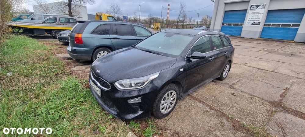 Kia Ceed - 1