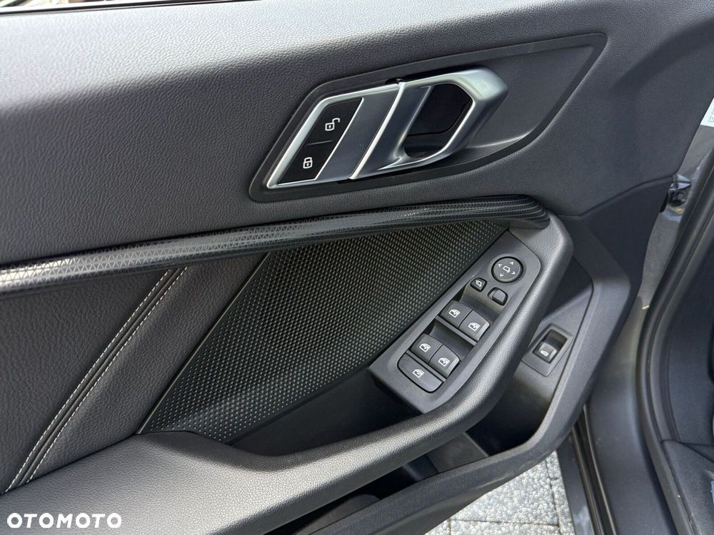BMW Seria 1 - 18