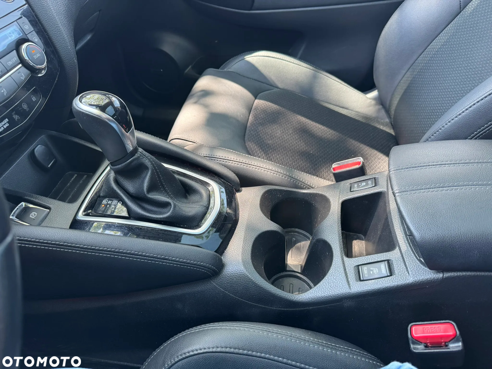 Nissan Qashqai 1.6 DCi Tekna Xtronic - 17
