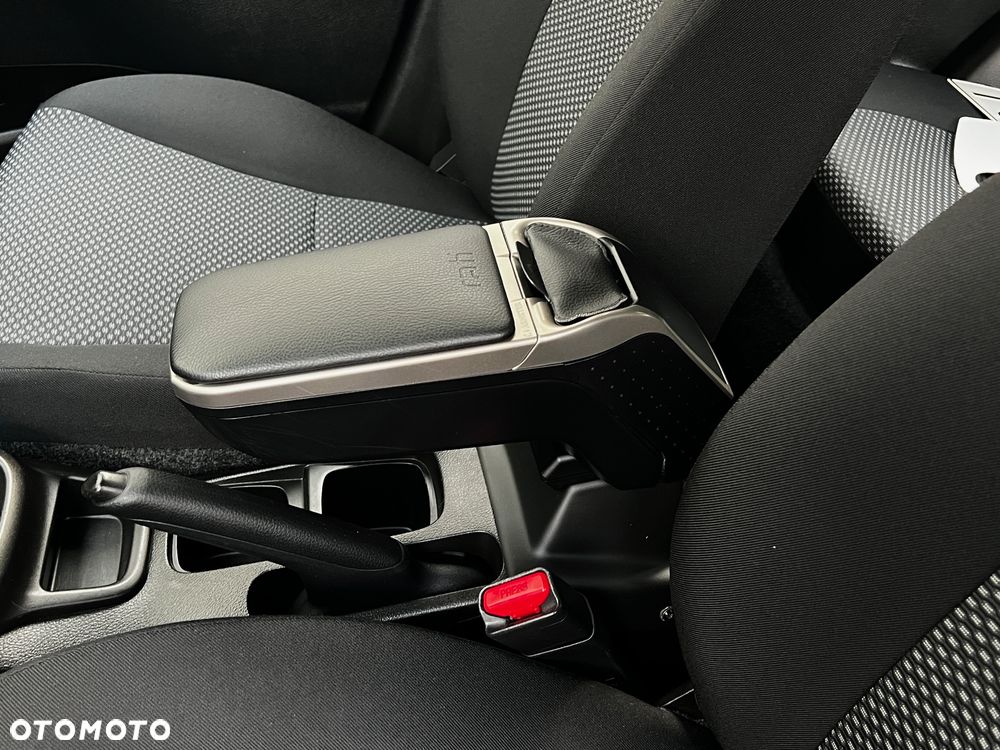 Suzuki Vitara 1.6 Comfort 2WD - 26