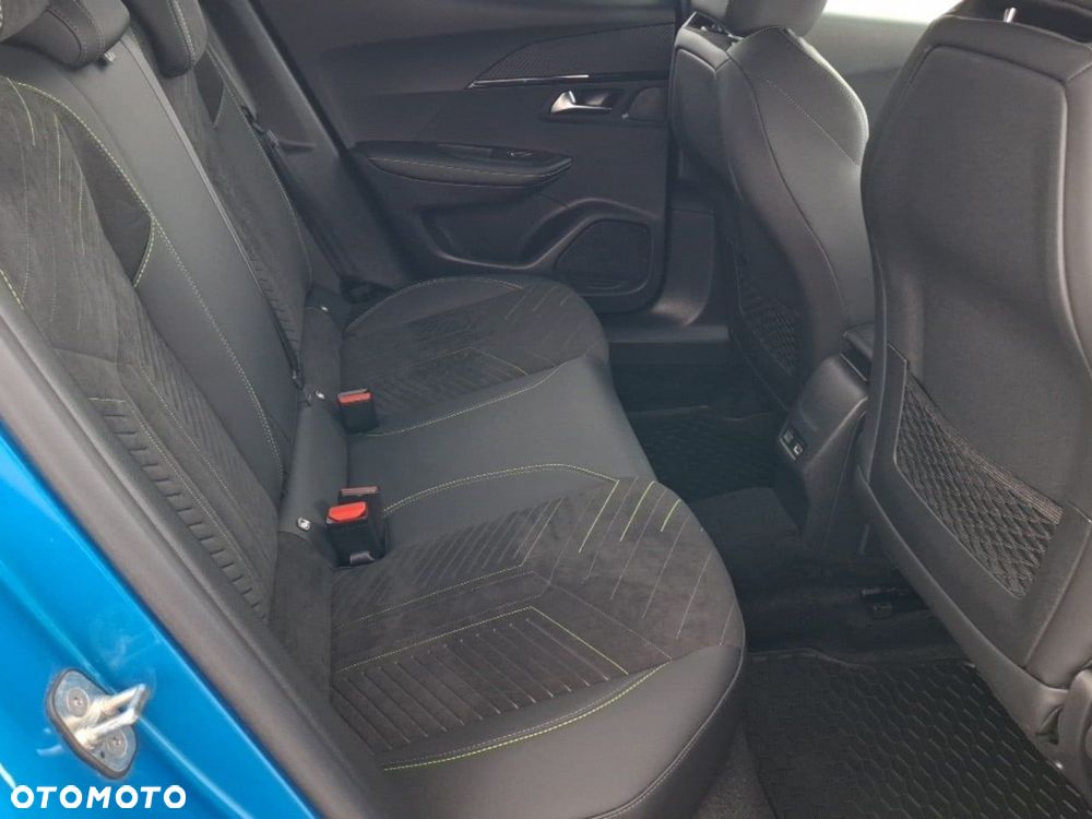 Peugeot 2008 1.2 PureTech GT S&S EAT8 - 19