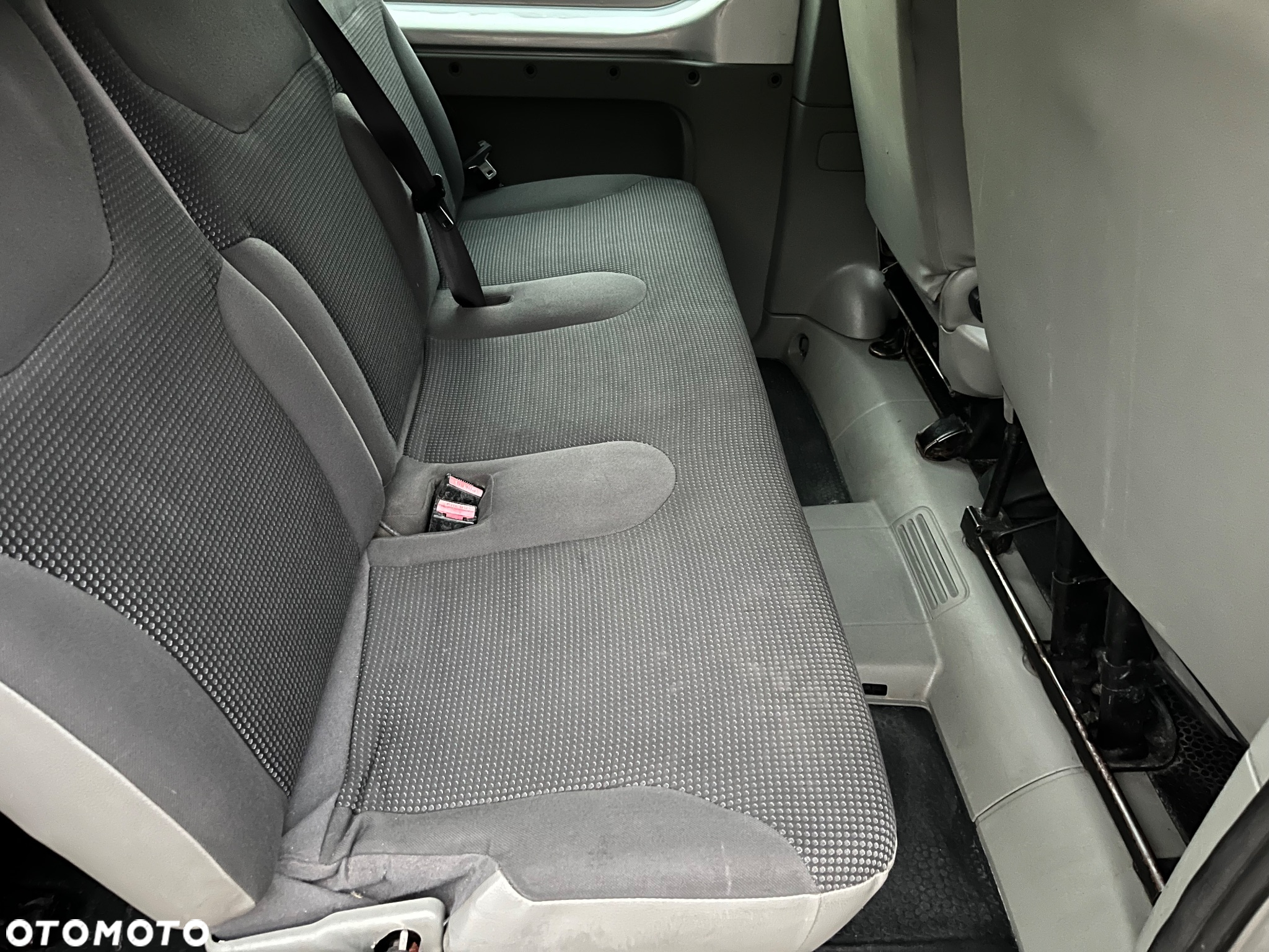Opel Vivaro L2H1 2.9t - 14