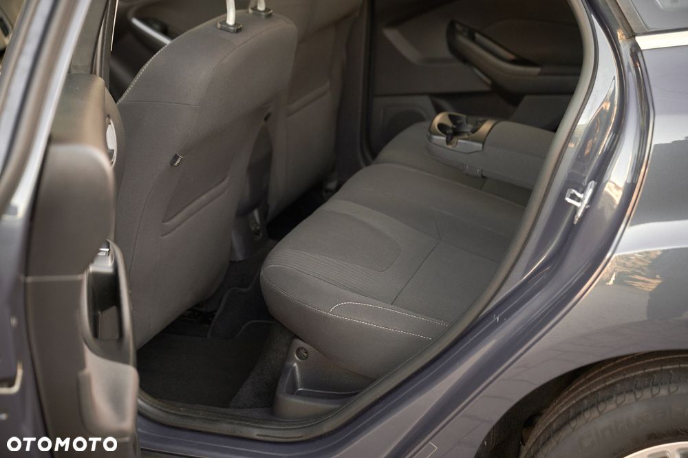 Ford Focus - 25